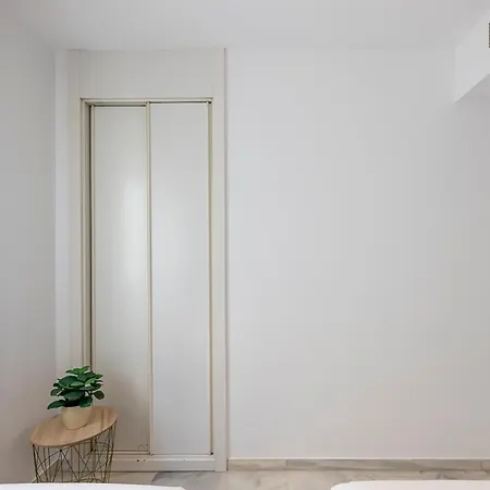 Puerto Banus - Modern Apartament, 2 Bedrooms 아파트 *